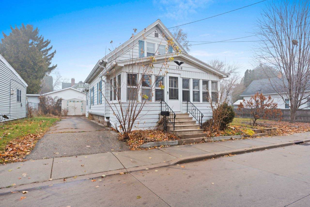 1318 Babbitz Avenue - Photo 1