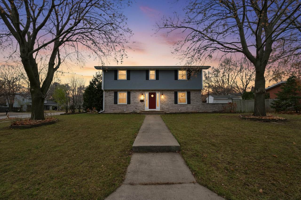 436 Briar Lane - Photo 1