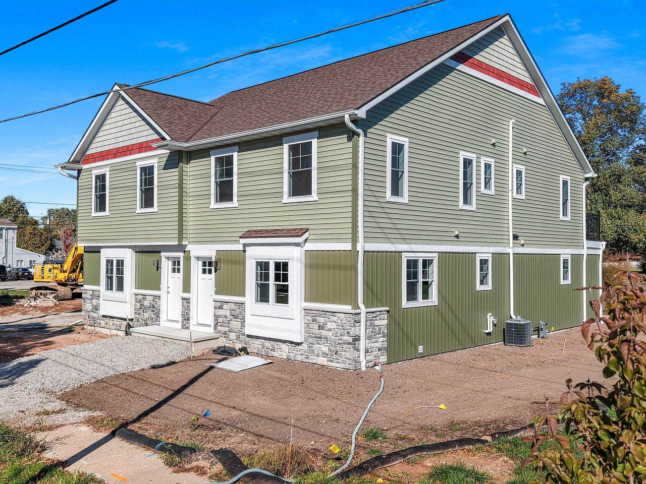 418 4TH Street - Photo 1