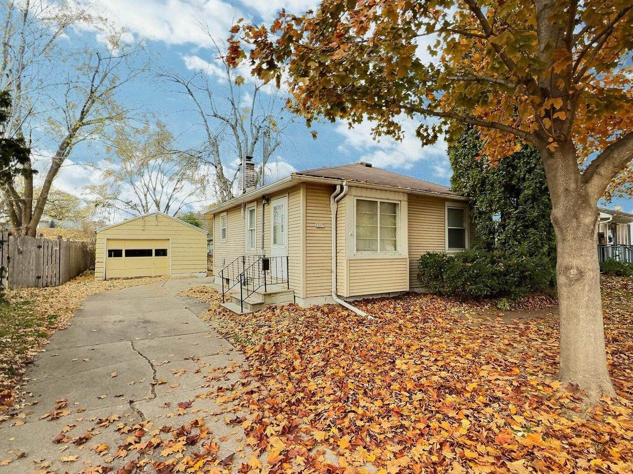 1317 Hazel Street - Photo 1