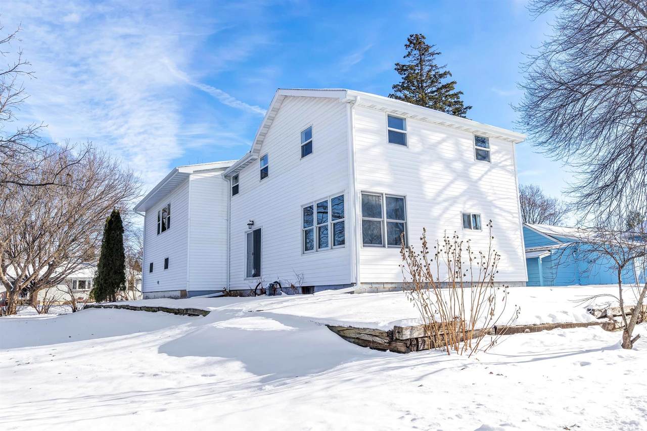 630 Lee Street - Photo 1