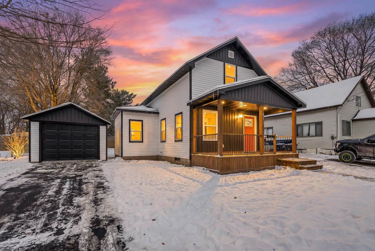 317 Richmond Street - Photo 1