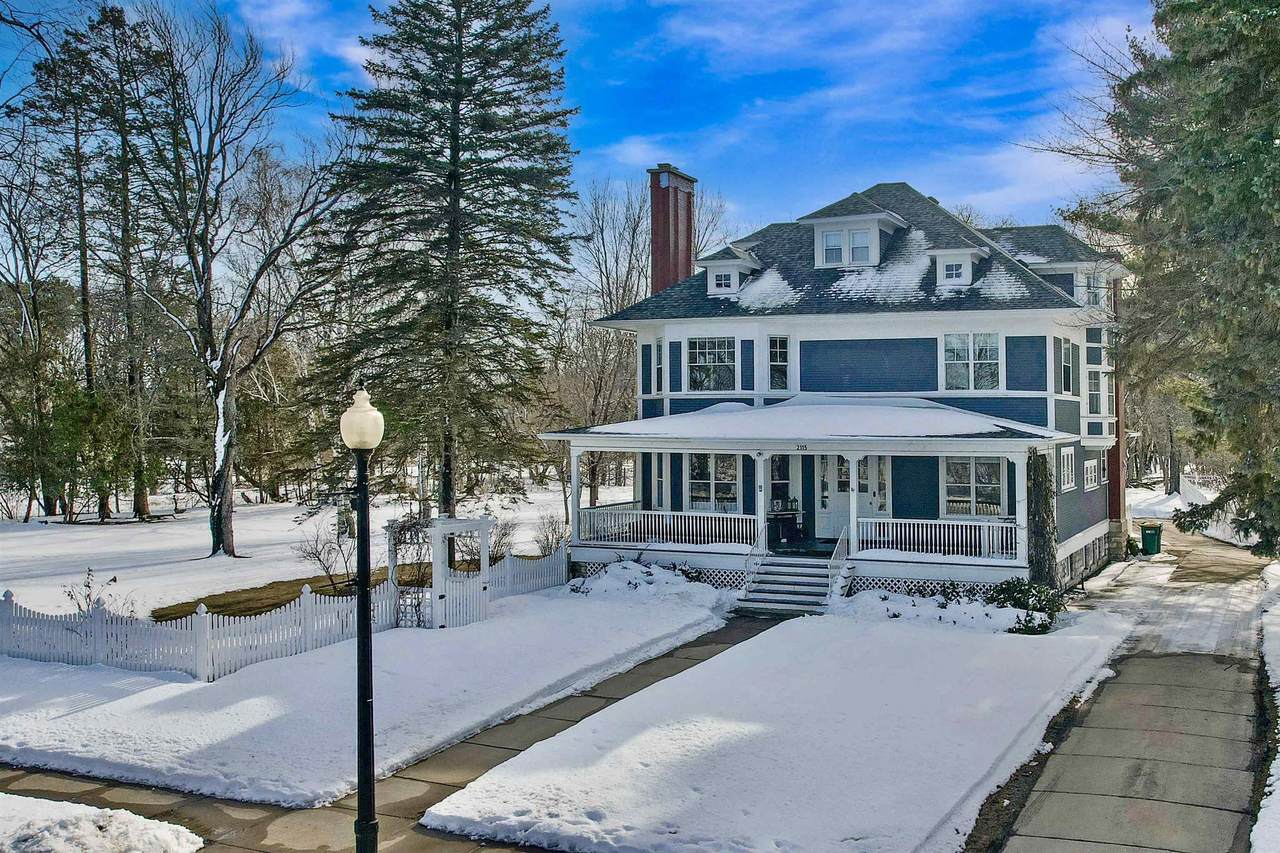 2115 Riverside Avenue - Photo 1