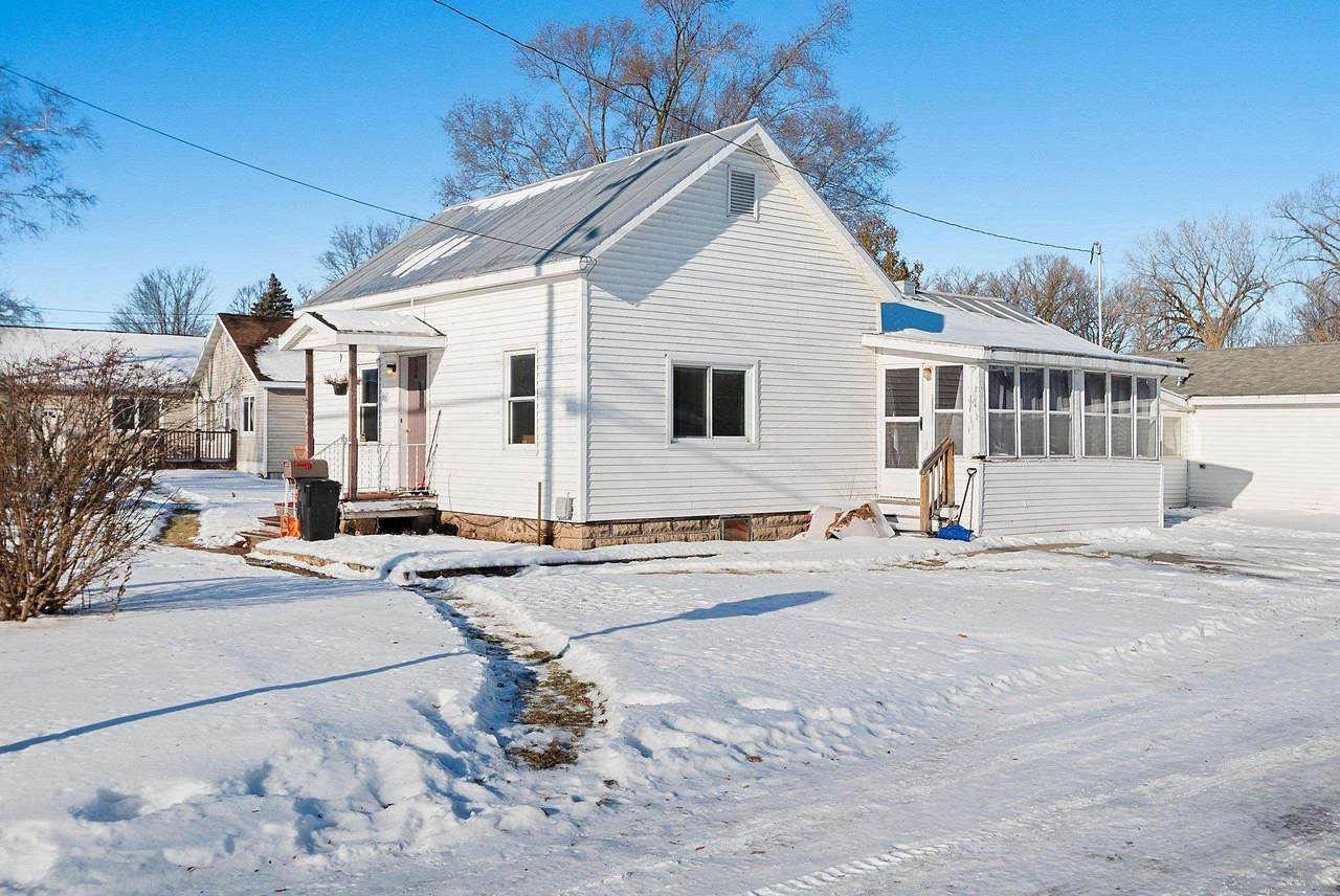 302 Mcdonald Street - Photo 1