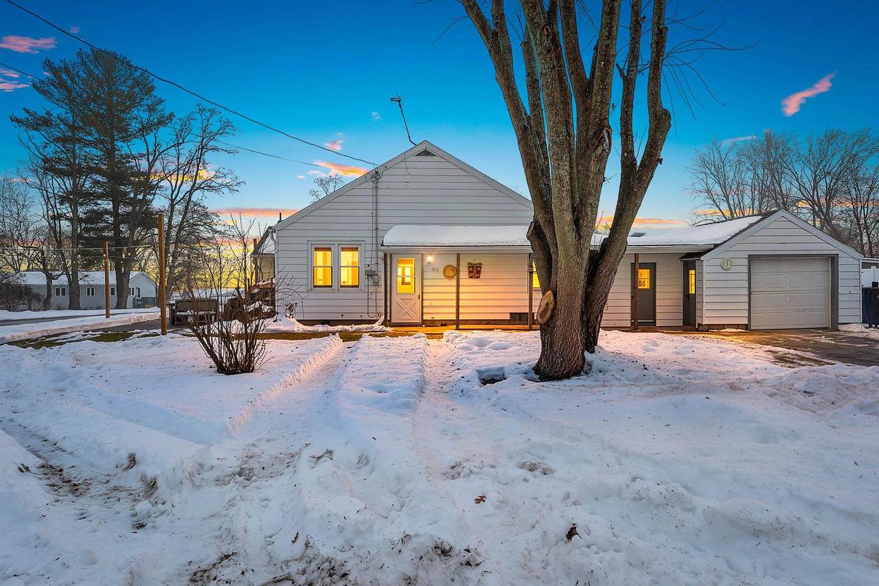 812 Fremont Street - Photo 1