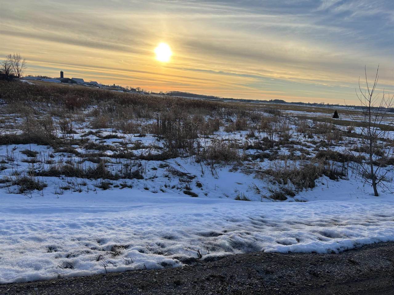  Sunset View Circle - Photo 1