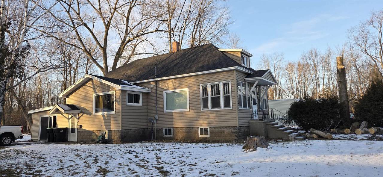 4411 10TH Street - Photo 1