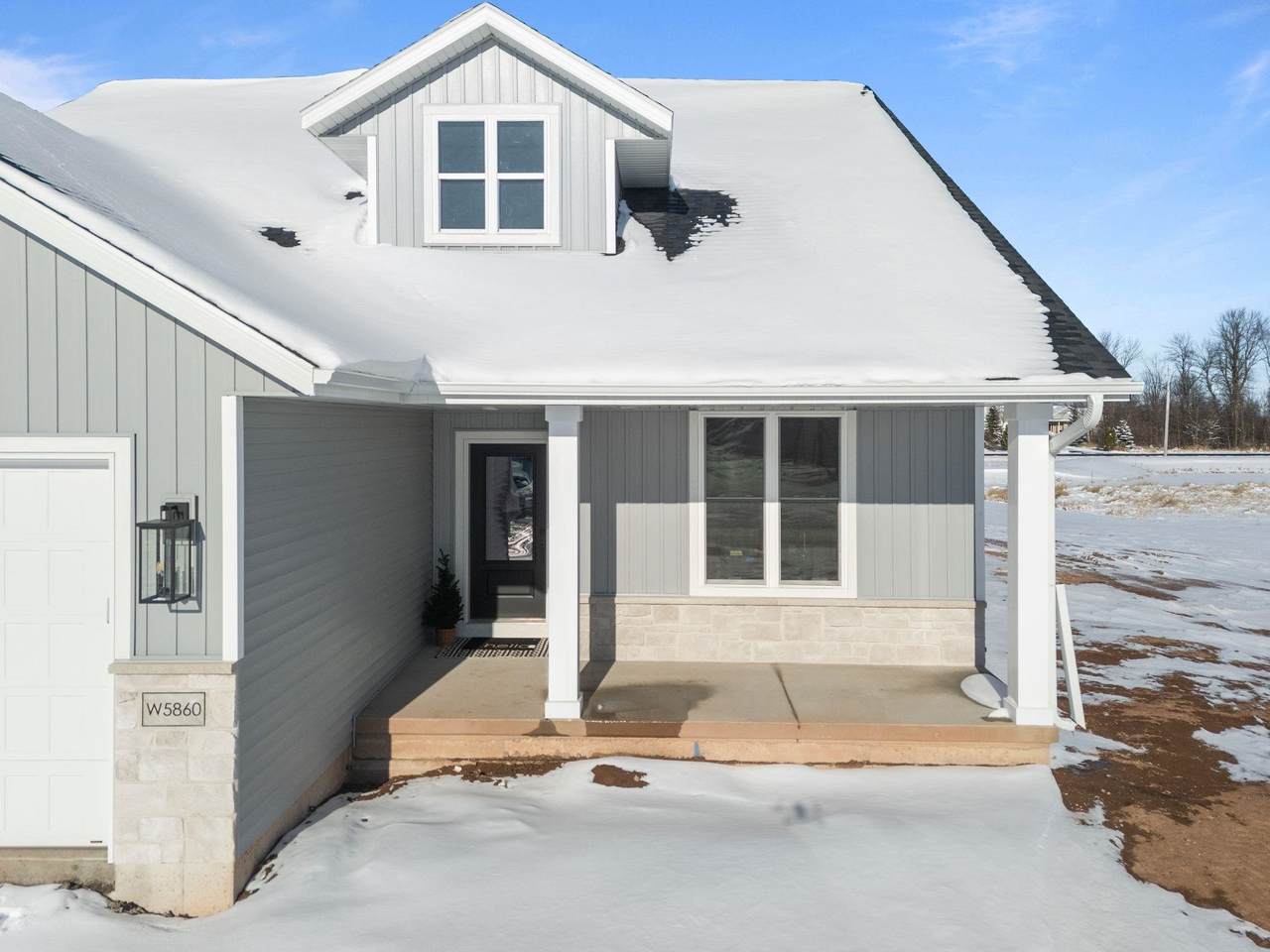 W5826 Roundstone Place - Photo 1