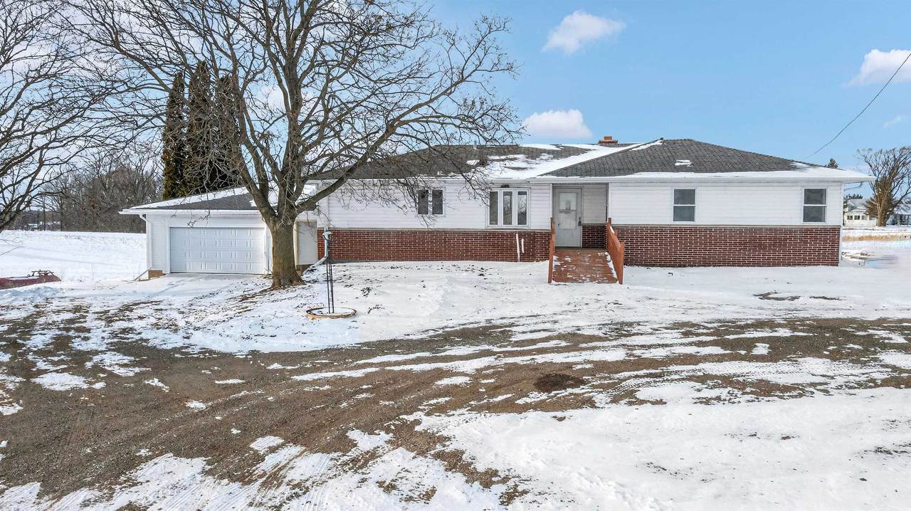 W8662 Lone Elm Road - Photo 1