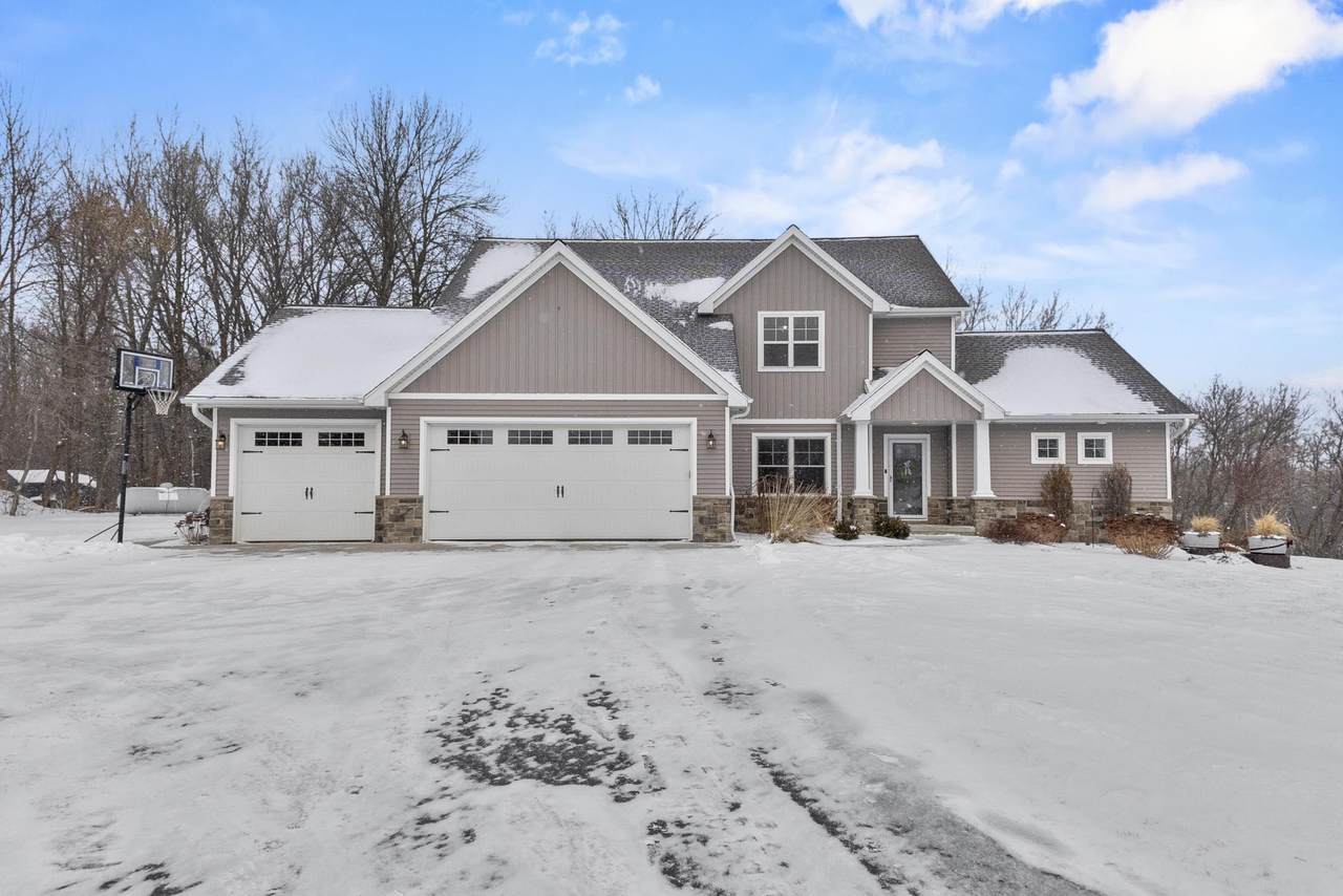 4982 Potters Crossing - Photo 1