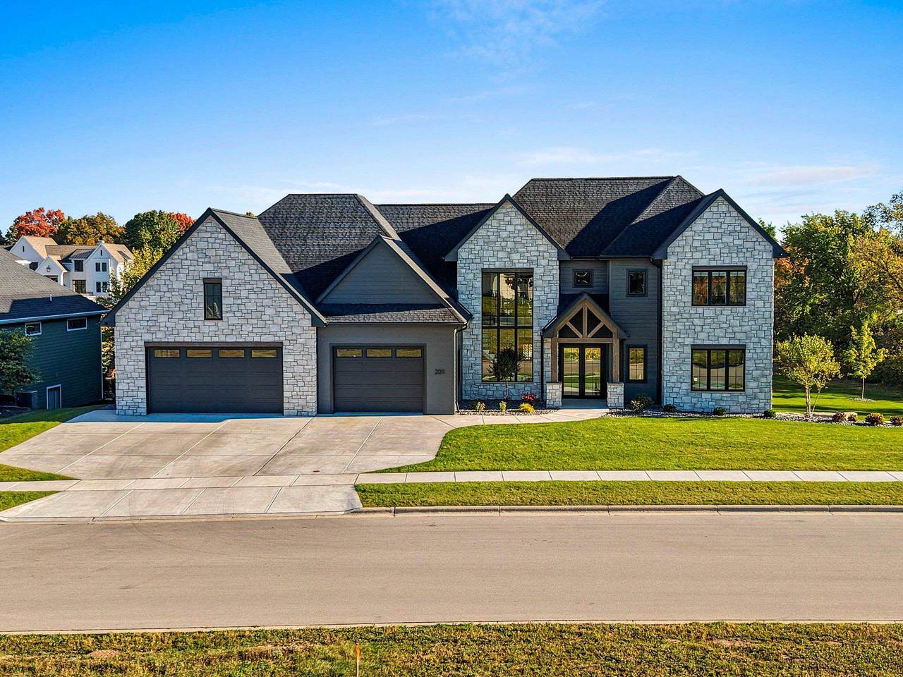 2011 Labyrinth Lane - Photo 1