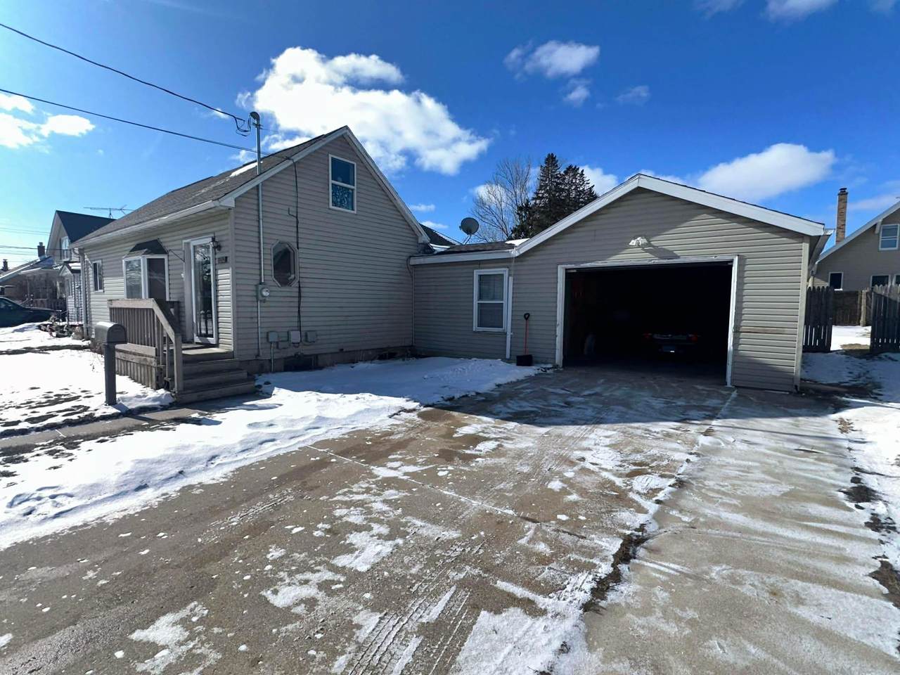 1212 Hawthorne Street - Photo 1