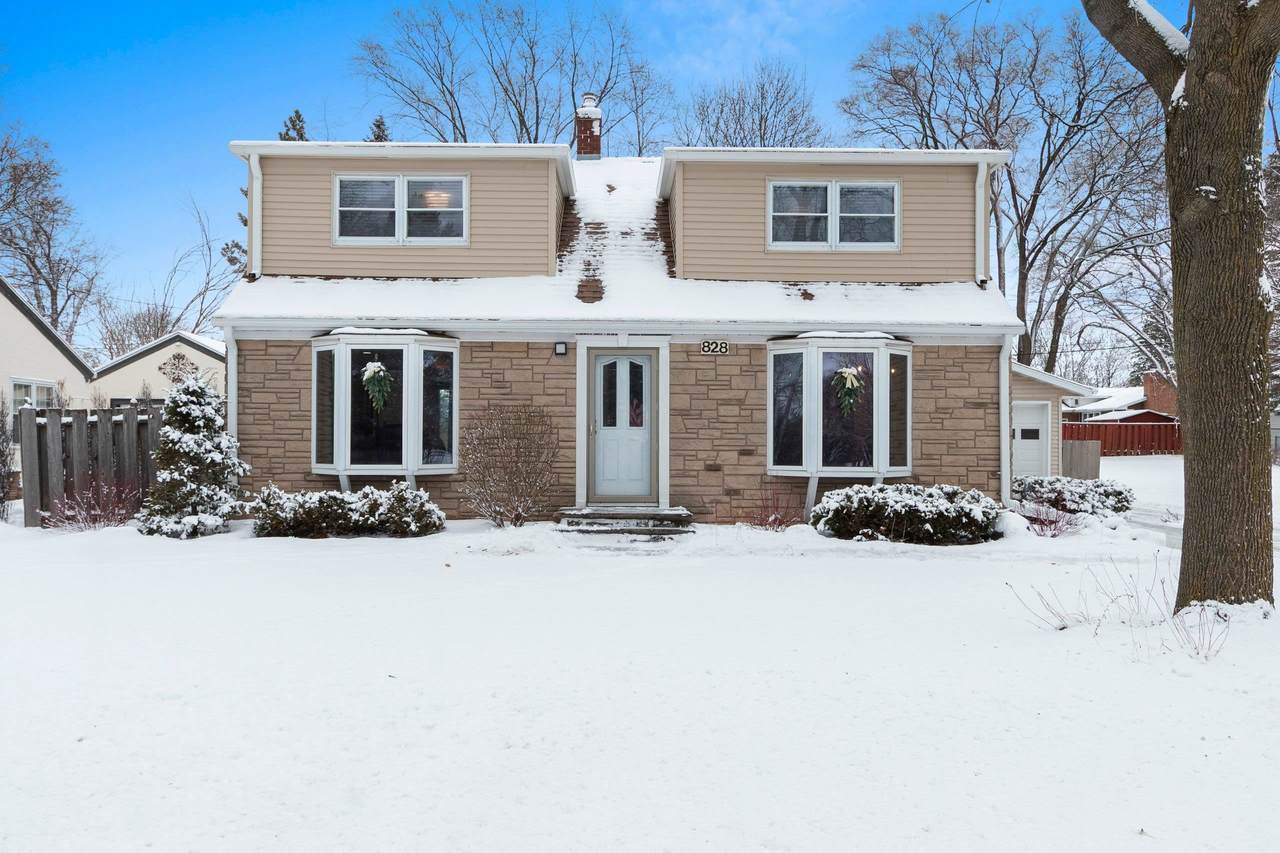 828 Webster Avenue - Photo 1