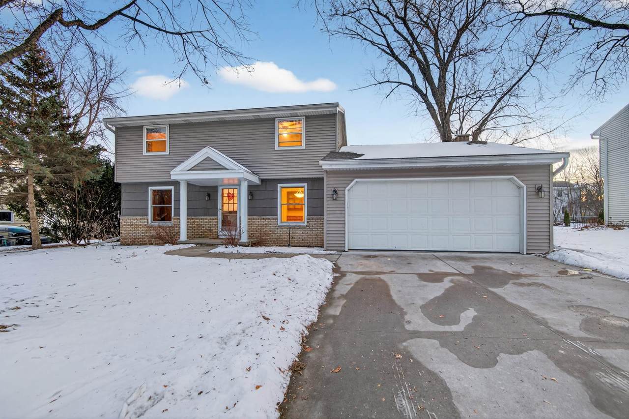 414 Custer Court - Photo 1