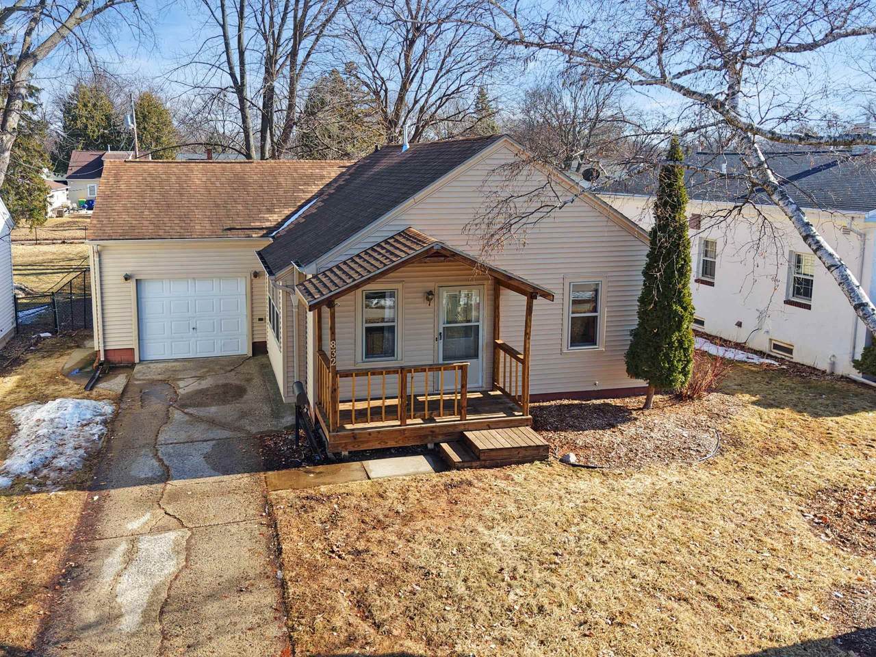 832 Marshall Avenue - Photo 1