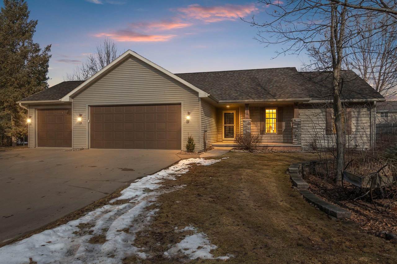 309 Louise Drive - Photo 1