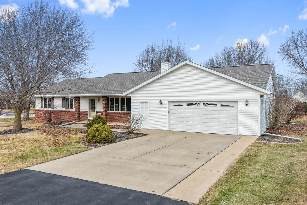 W6736 Greenwillow Lane - Photo 1