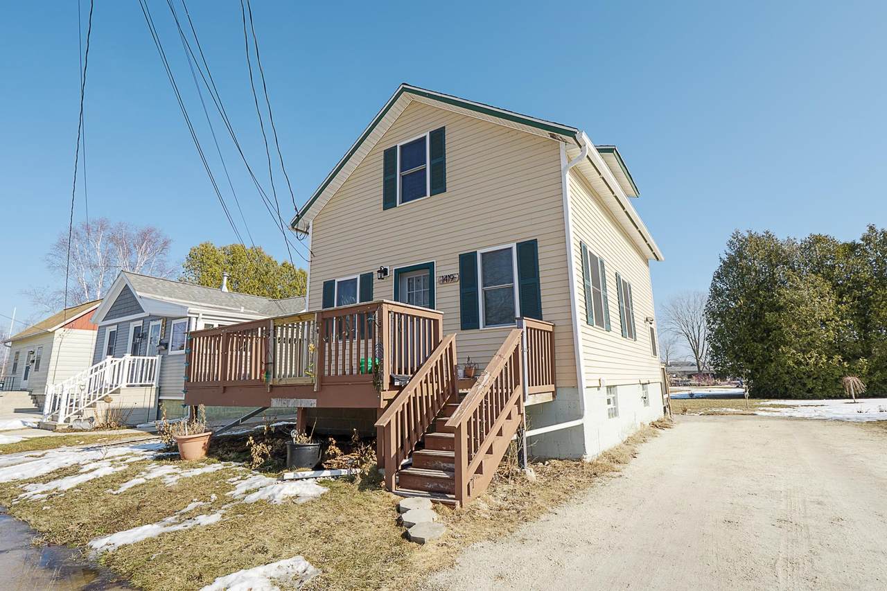 1419 School Street - Photo 1