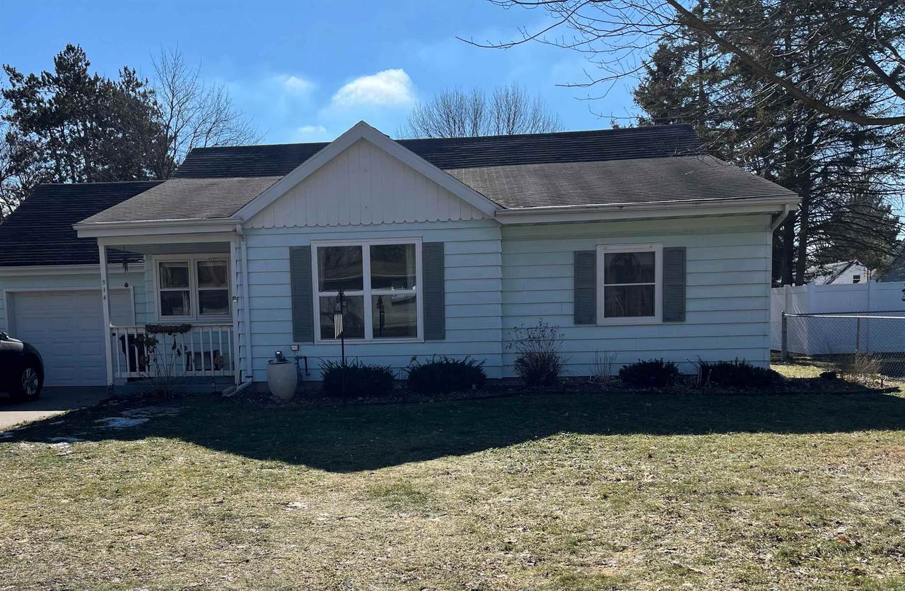 514 Clarke Street - Photo 1