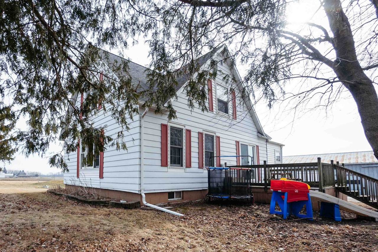 W7028 Cemetery Road - Photo 1