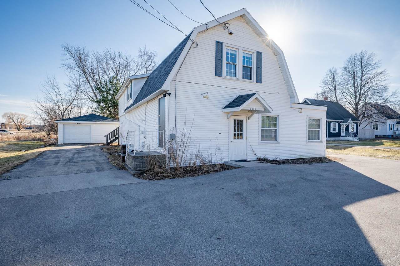 2409 Omro Road - Photo 1