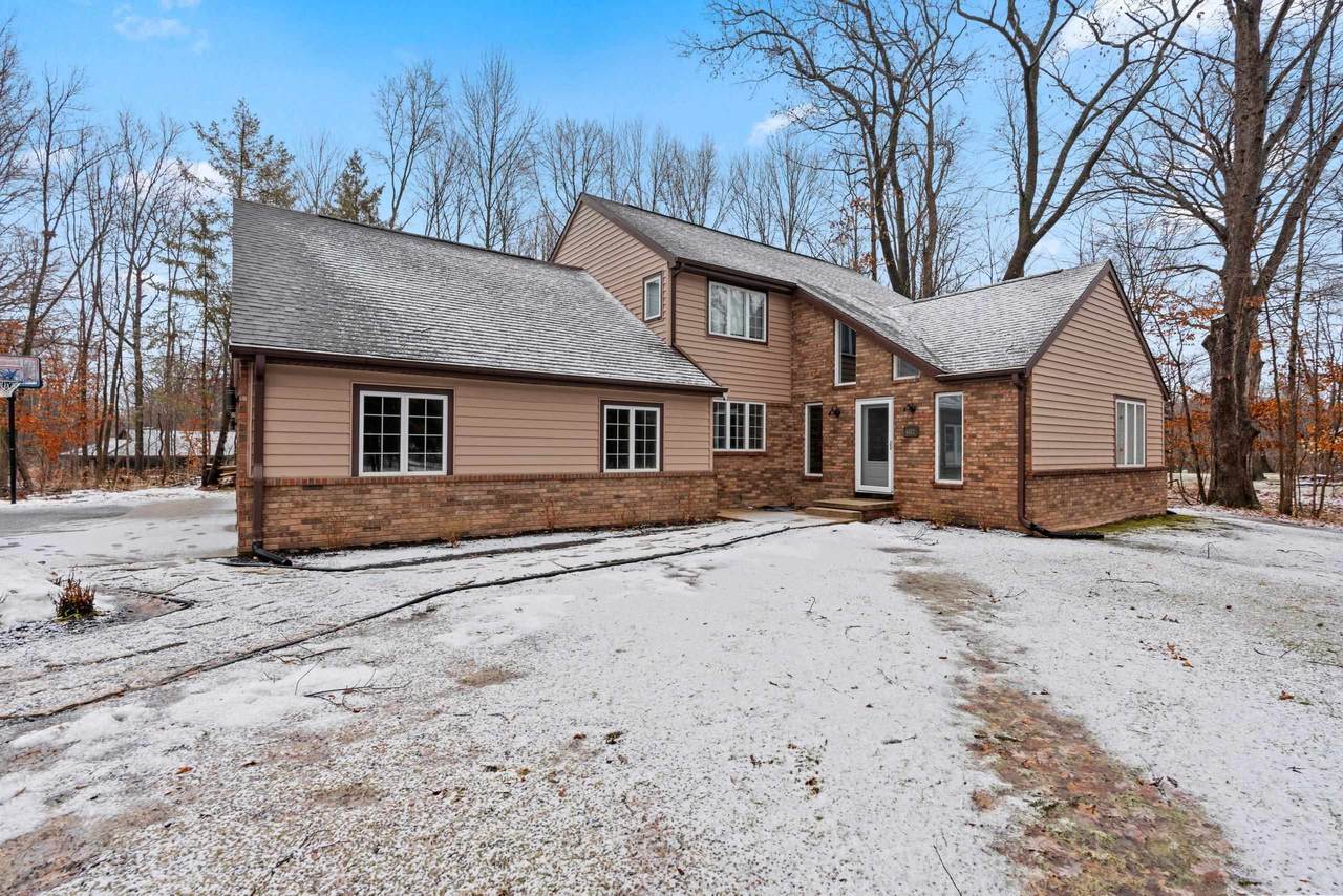 4452 Wyandot Trail - Photo 1