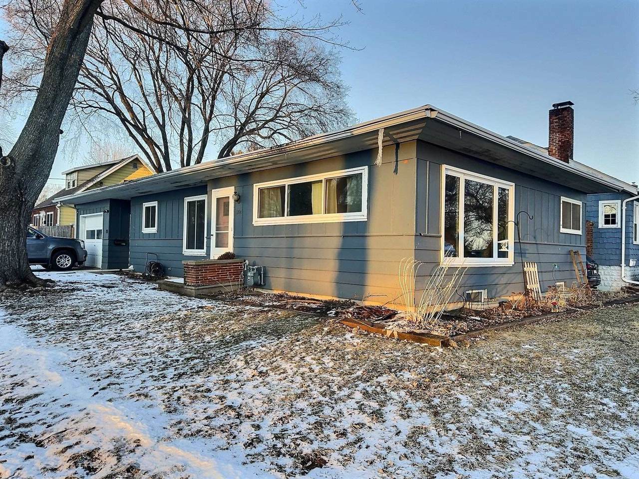 1204 Grove Street - Photo 1