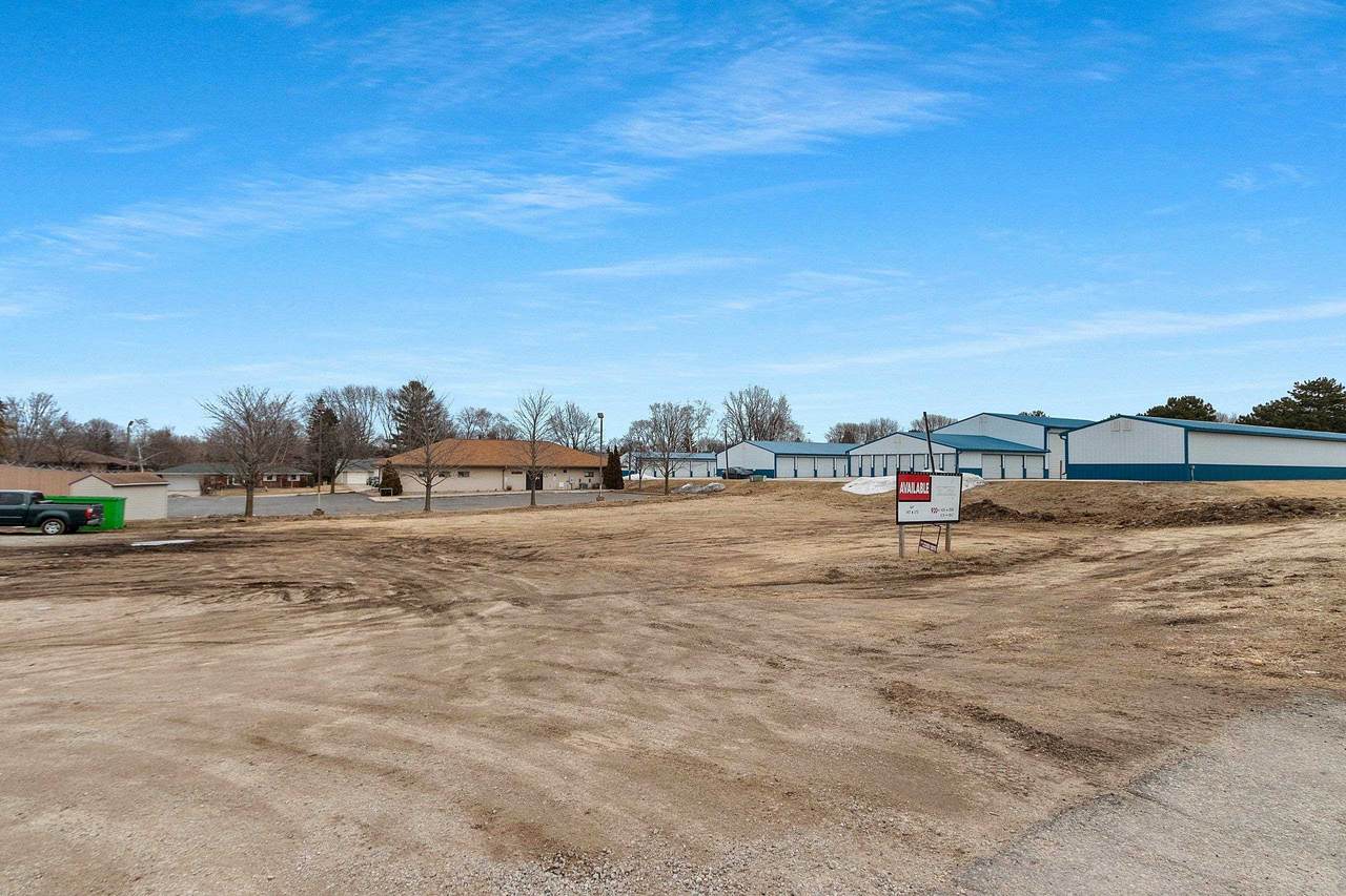 2500 University Avenue - Photo 1