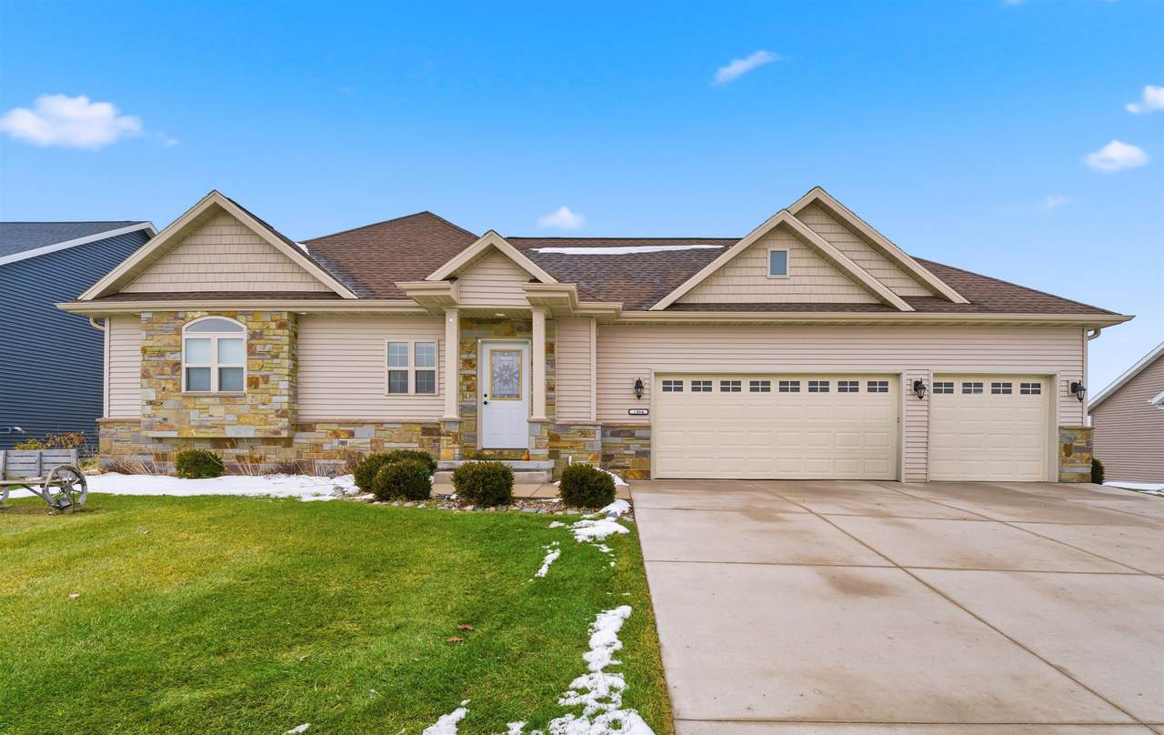 1364 Primrose Lane - Photo 1