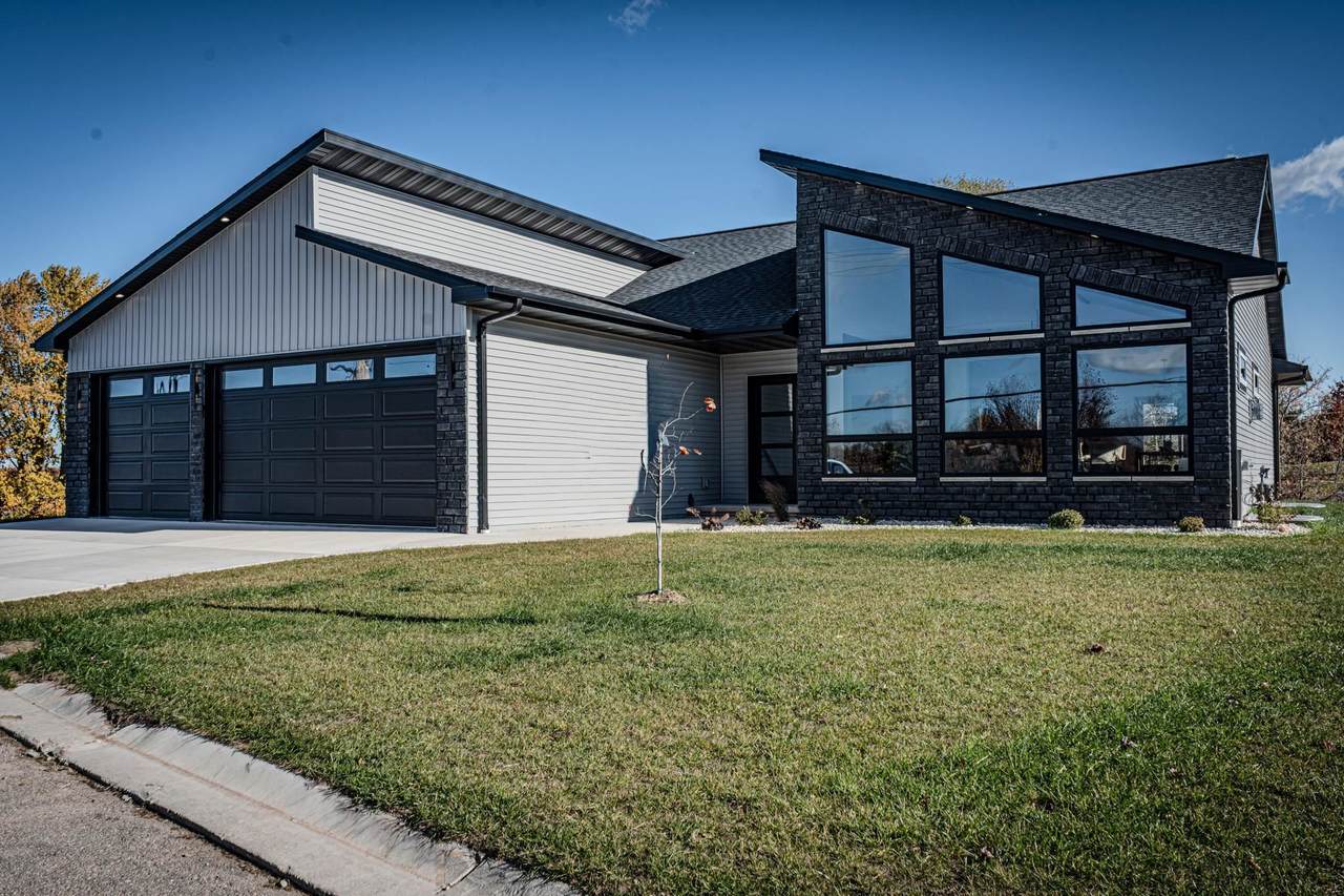 1655 Arnies Court - Photo 1