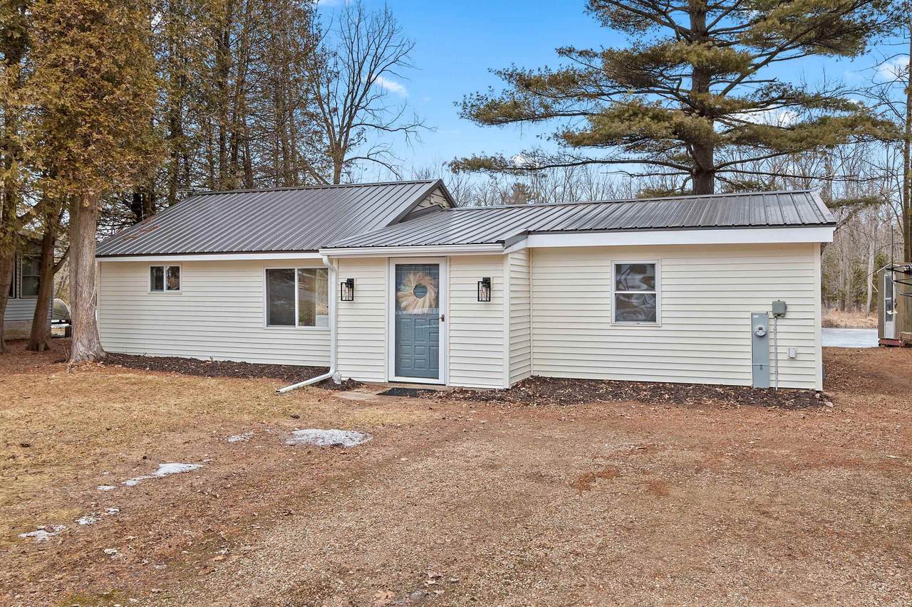 9762 Gray Lake Road - Photo 1