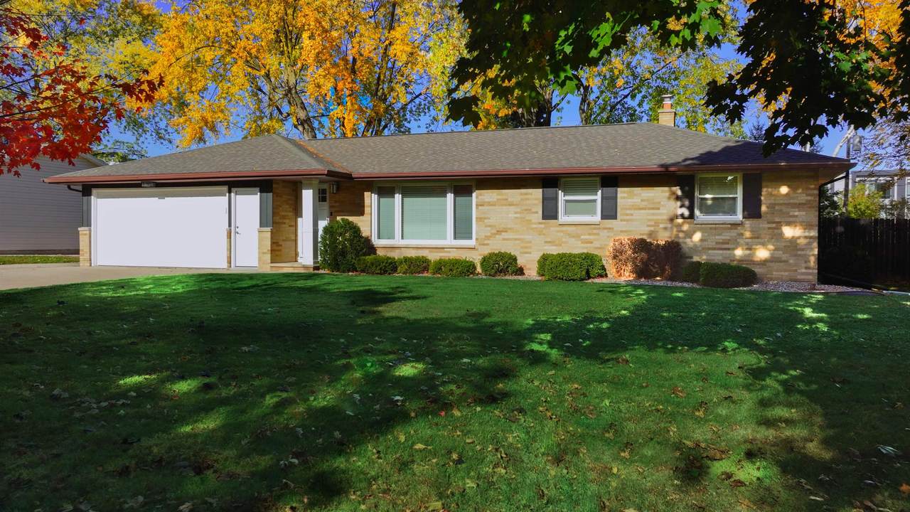 1112 Blue Ridge Drive - Photo 1
