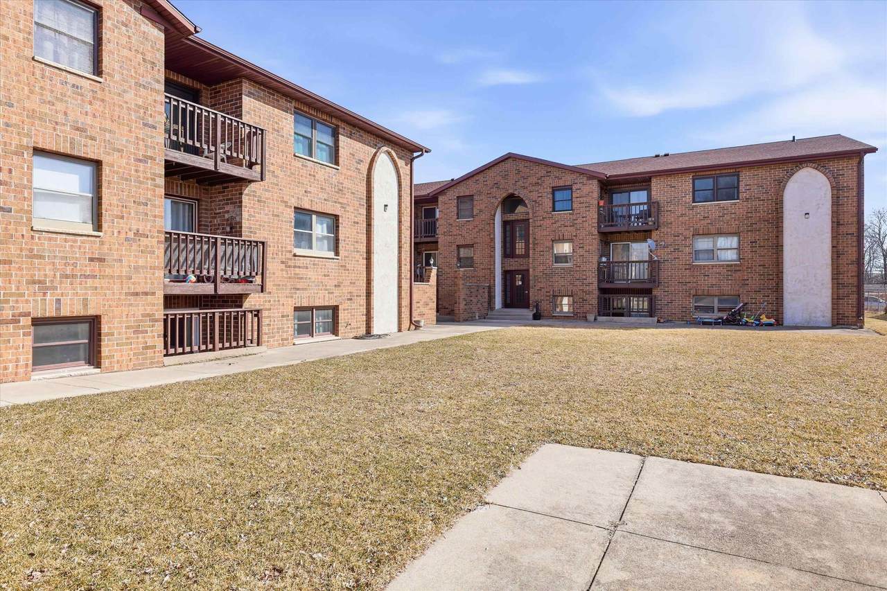 1161 Gillingham Road - Photo 1
