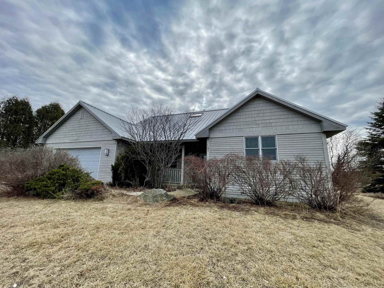 3219 Shady Lane - Photo 1