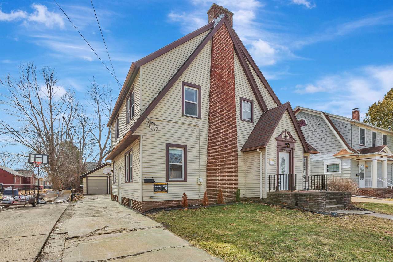 829 Prospect Avenue - Photo 1