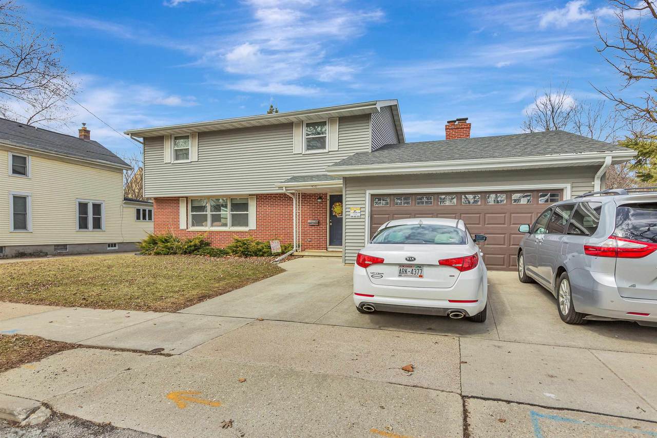 932 Vine Avenue - Photo 1