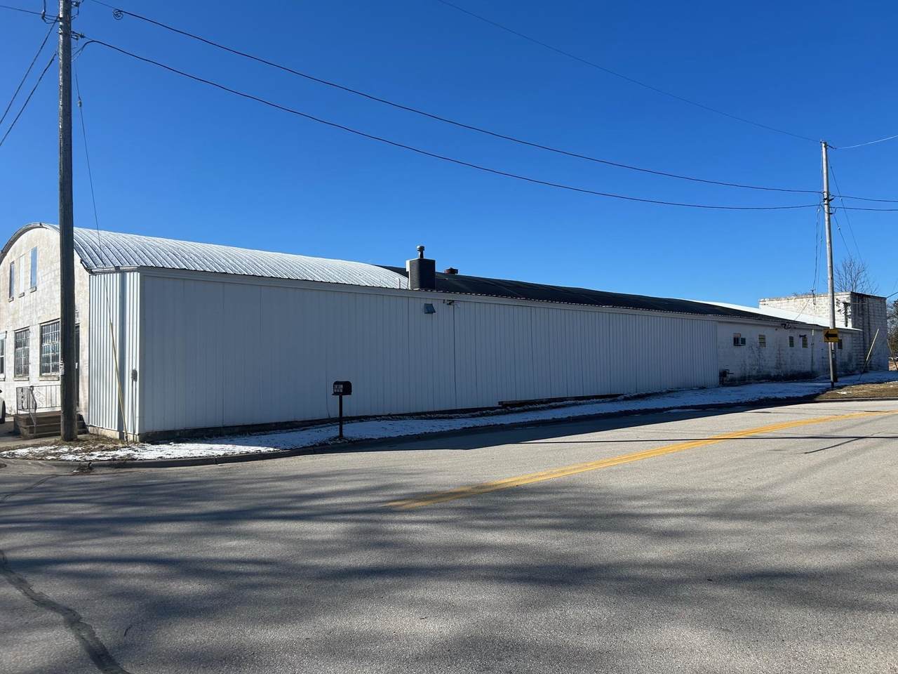 205 2ND Avenue - Photo 1