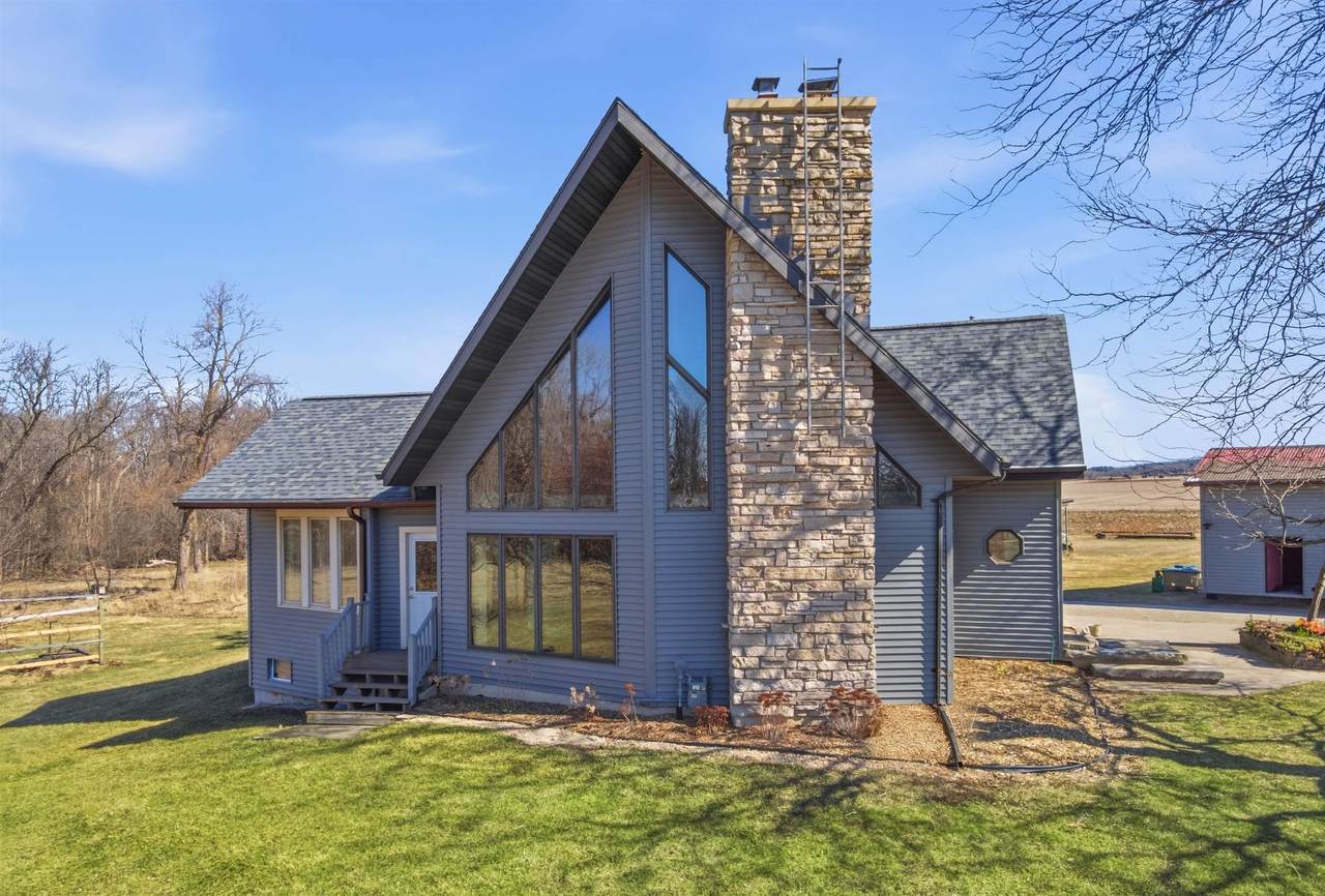 N4640 Lakeshore Drive - Photo 1