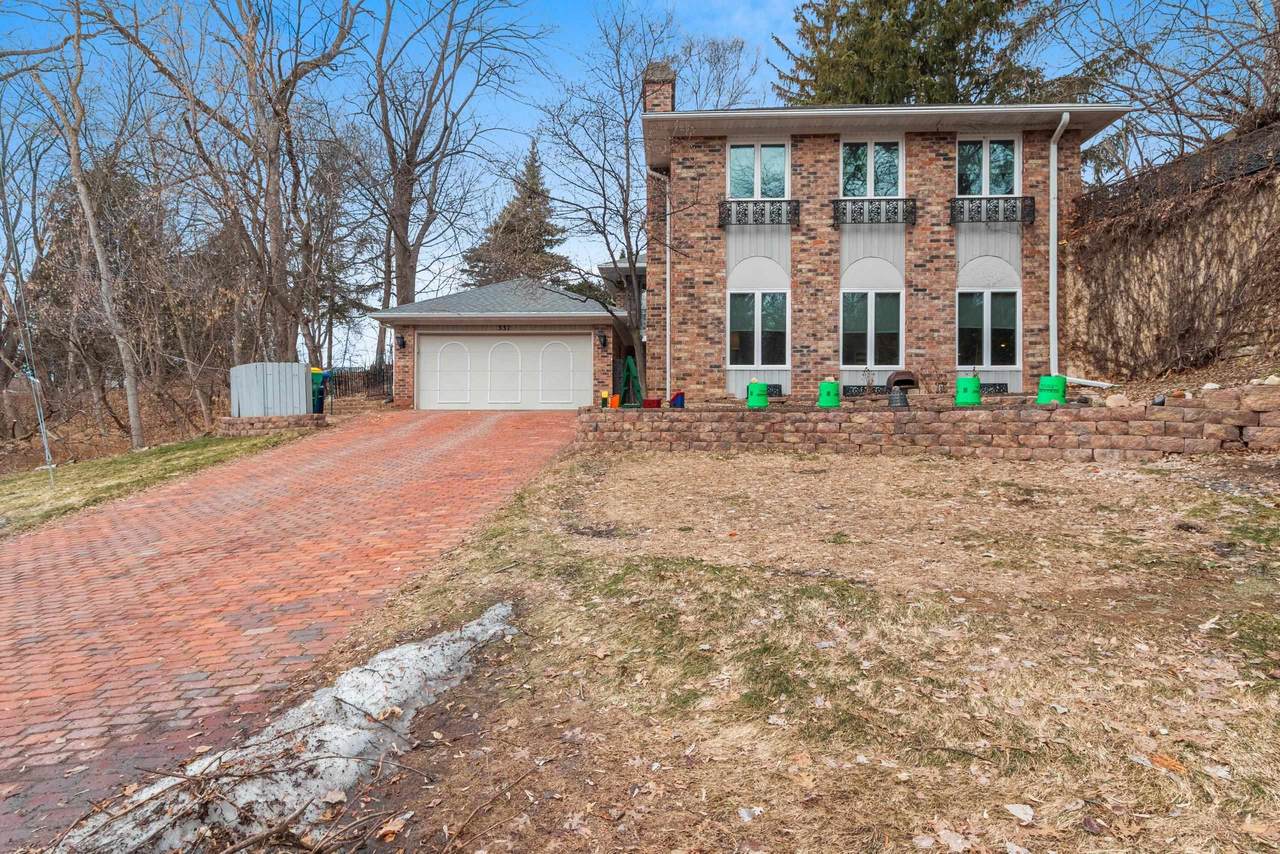 337 Wesley Avenue - Photo 1