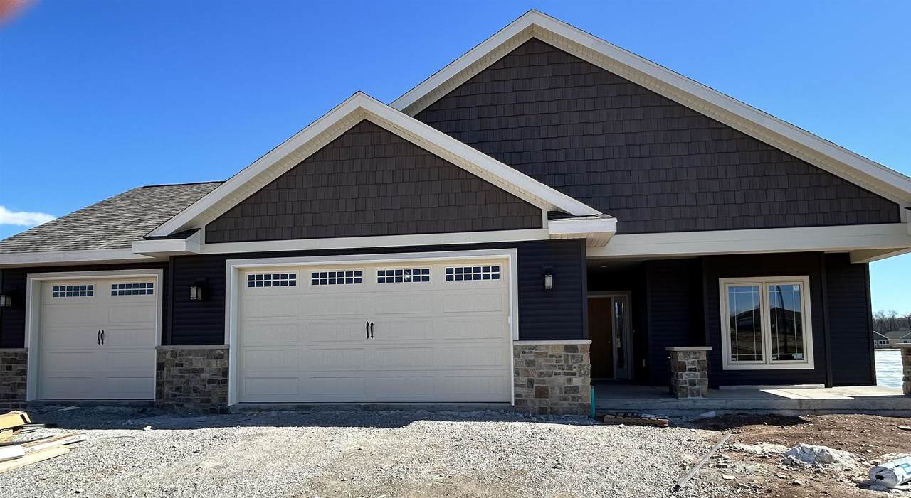 1373 Prairie Lake Circle - Photo 1