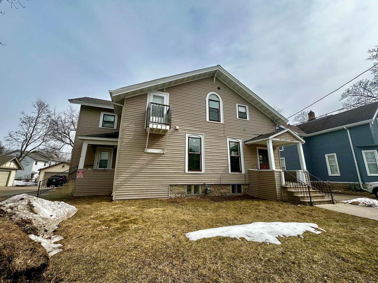 556 Jefferson Street - Photo 1