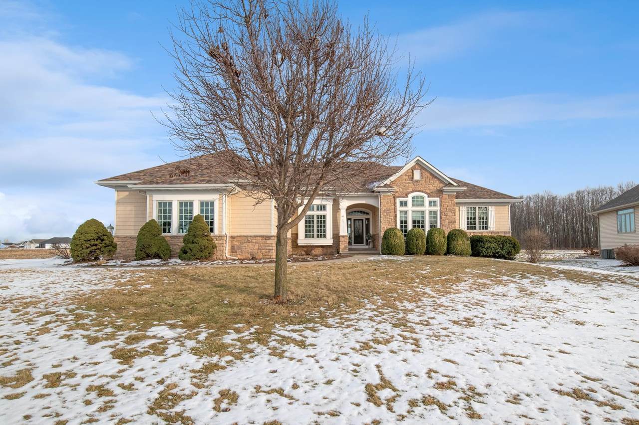 581 Royal St Pats Drive - Photo 1