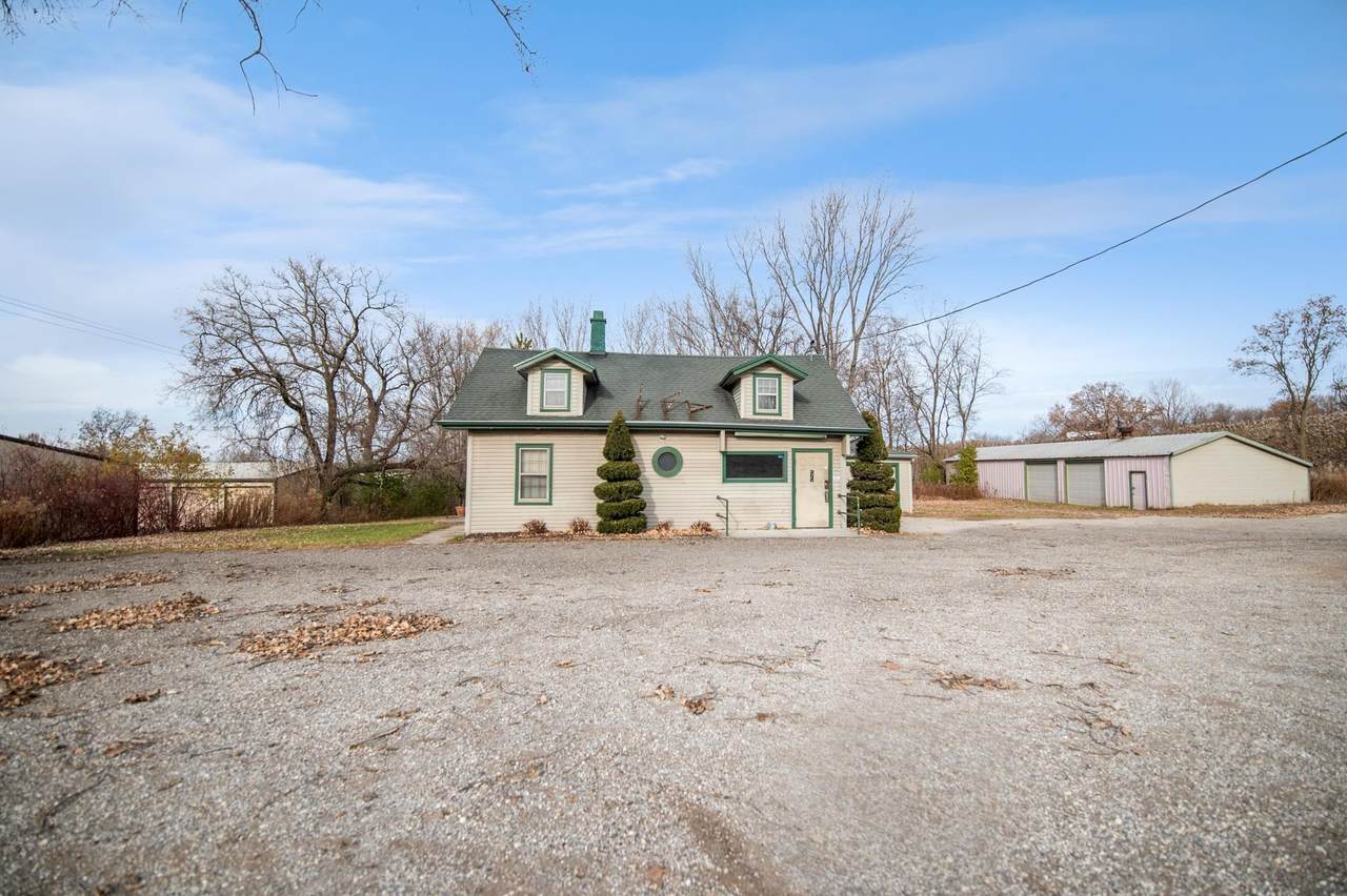 2657 University Avenue - Photo 1