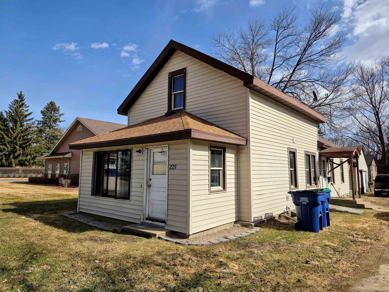 225 Main Street - Photo 1