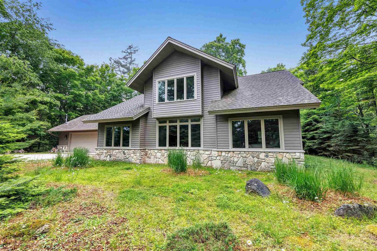 4163 Glidden Drive - Photo 1