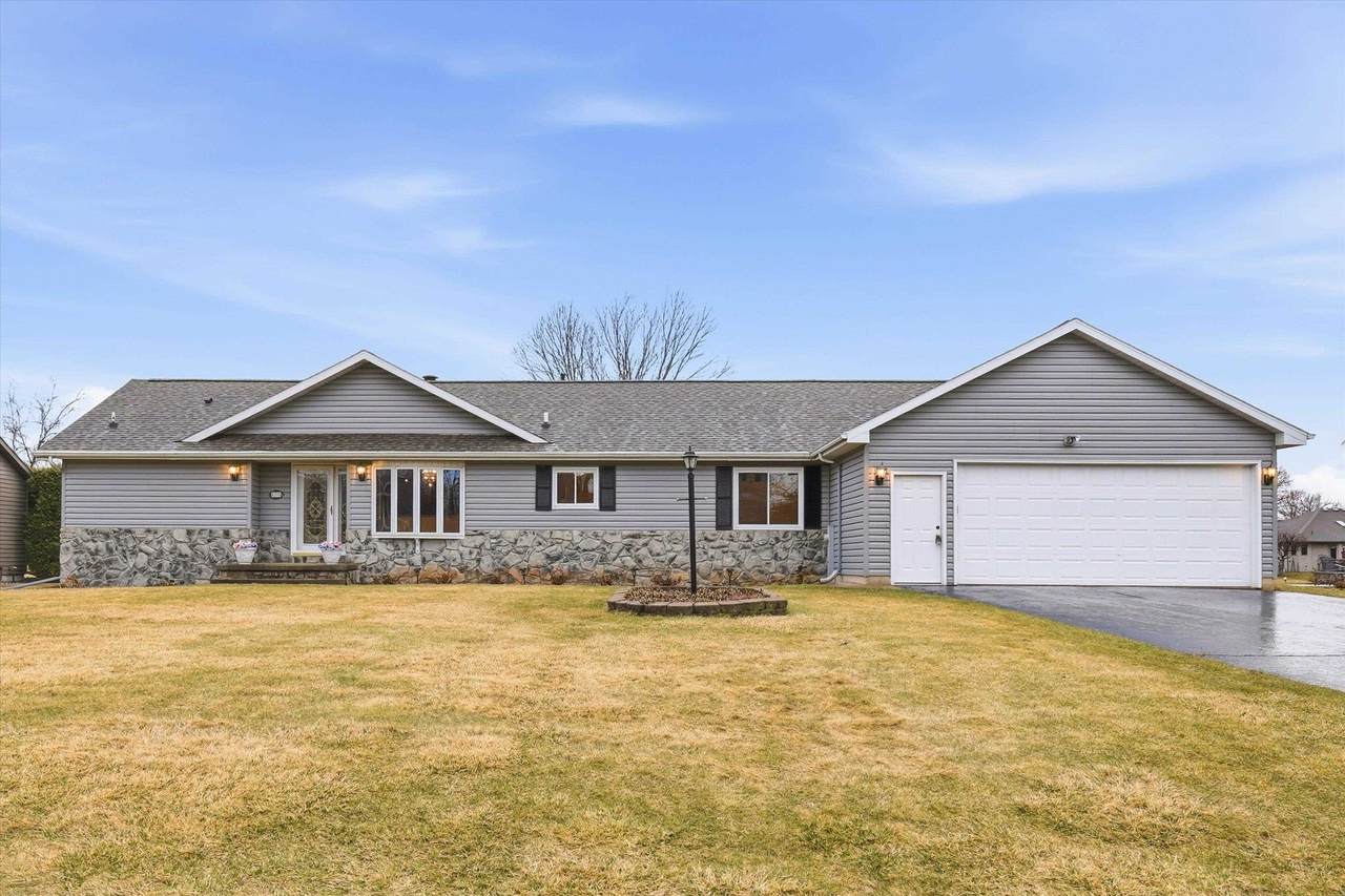 5235 Chesapeake Court - Photo 1