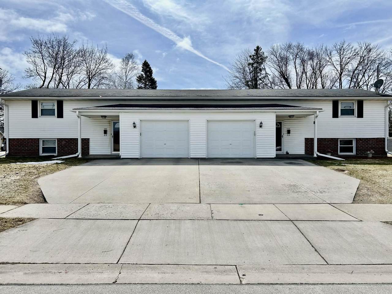 703 Helena Street - Photo 1