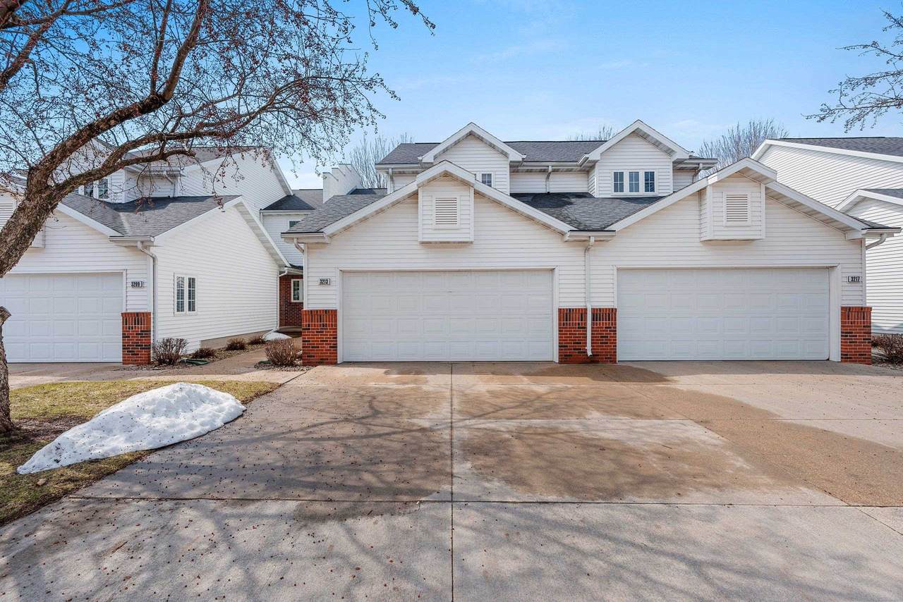 3213 Mistwood Lane - Photo 1