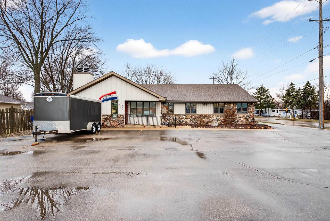 850 Racine Street - Photo 1