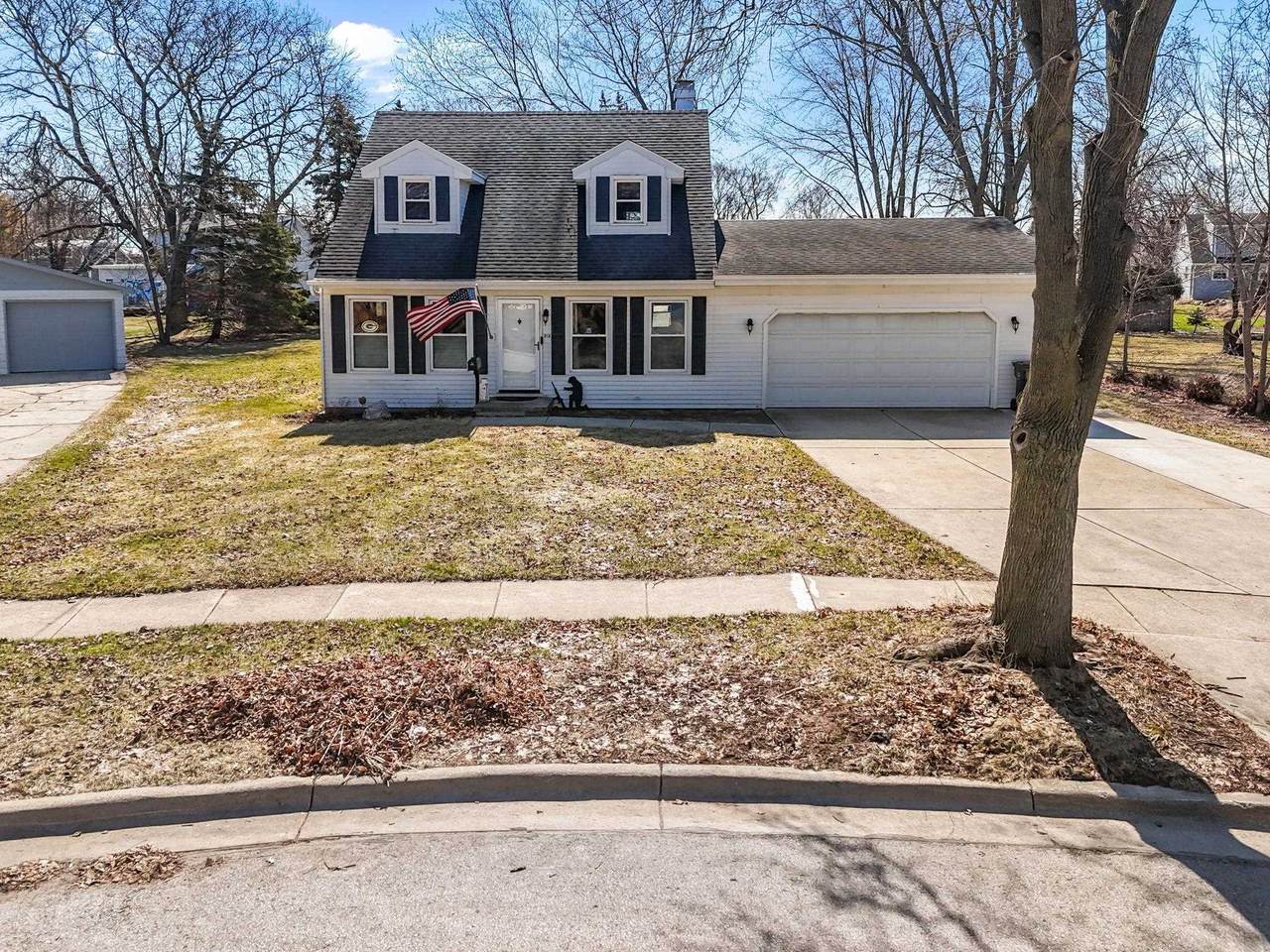 915 Twilight Drive - Photo 1
